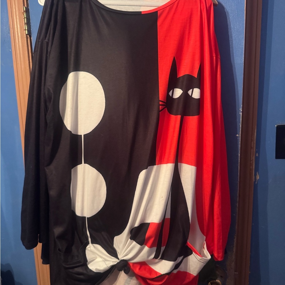 SHEIN Black and Red Cat Print Top